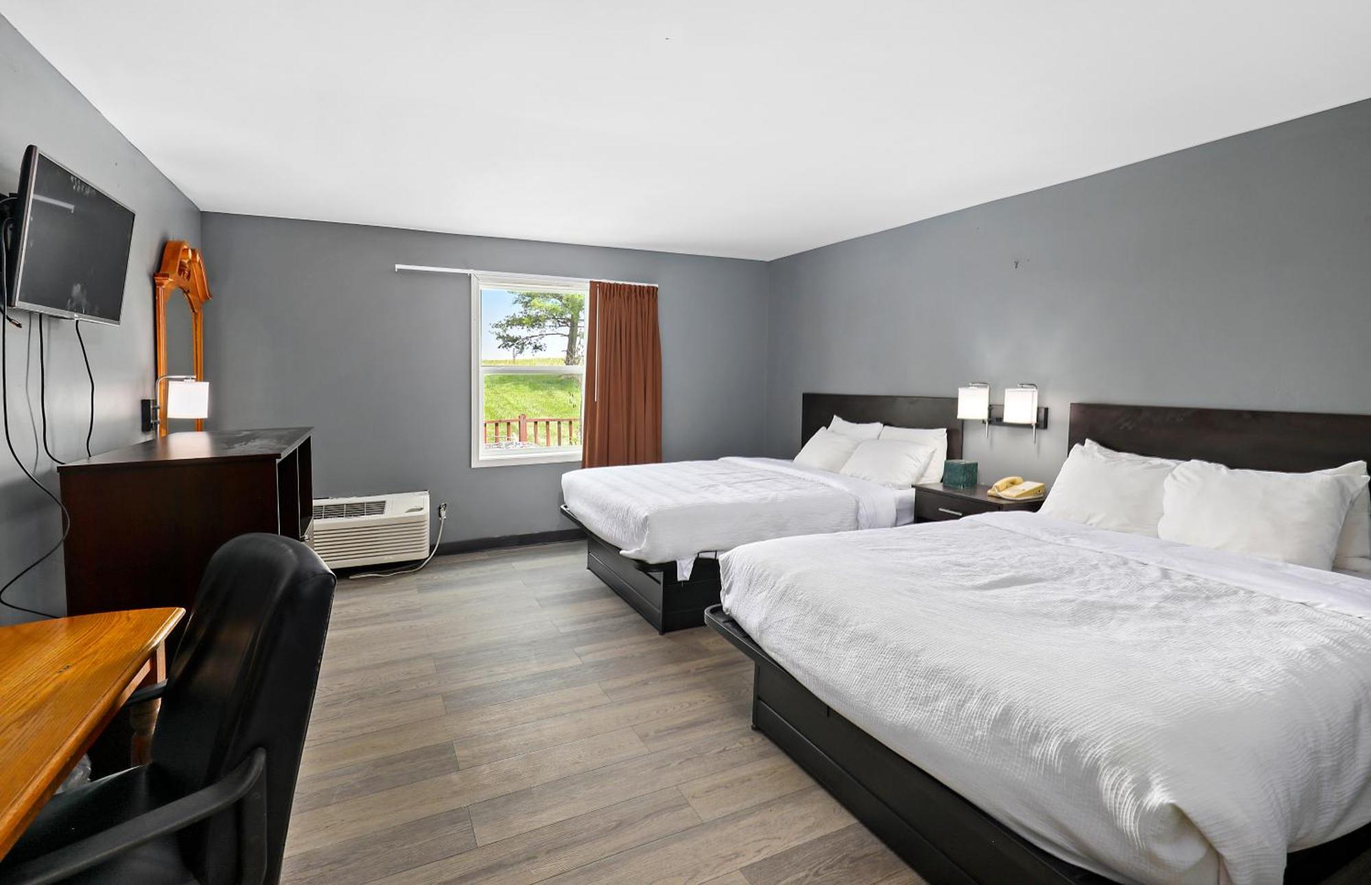 Four Seasons Country Inn Glasgow Exterior photo